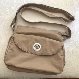 Baggallini Calais crossbody bag